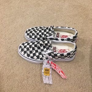 Limited edition peanut VANS slip ons